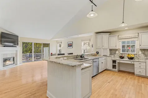 43 Iris Lane South Burlington VT 05403