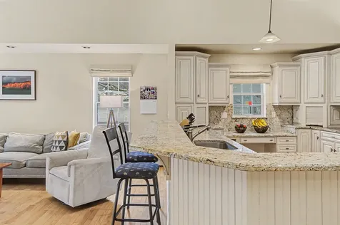 43 Iris Lane South Burlington VT 05403