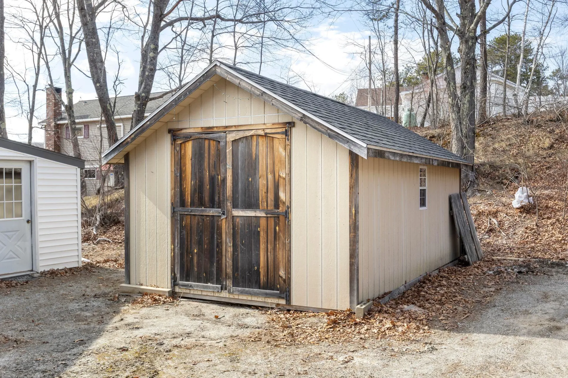 9 Duckling Lane Shapleigh ME 04076