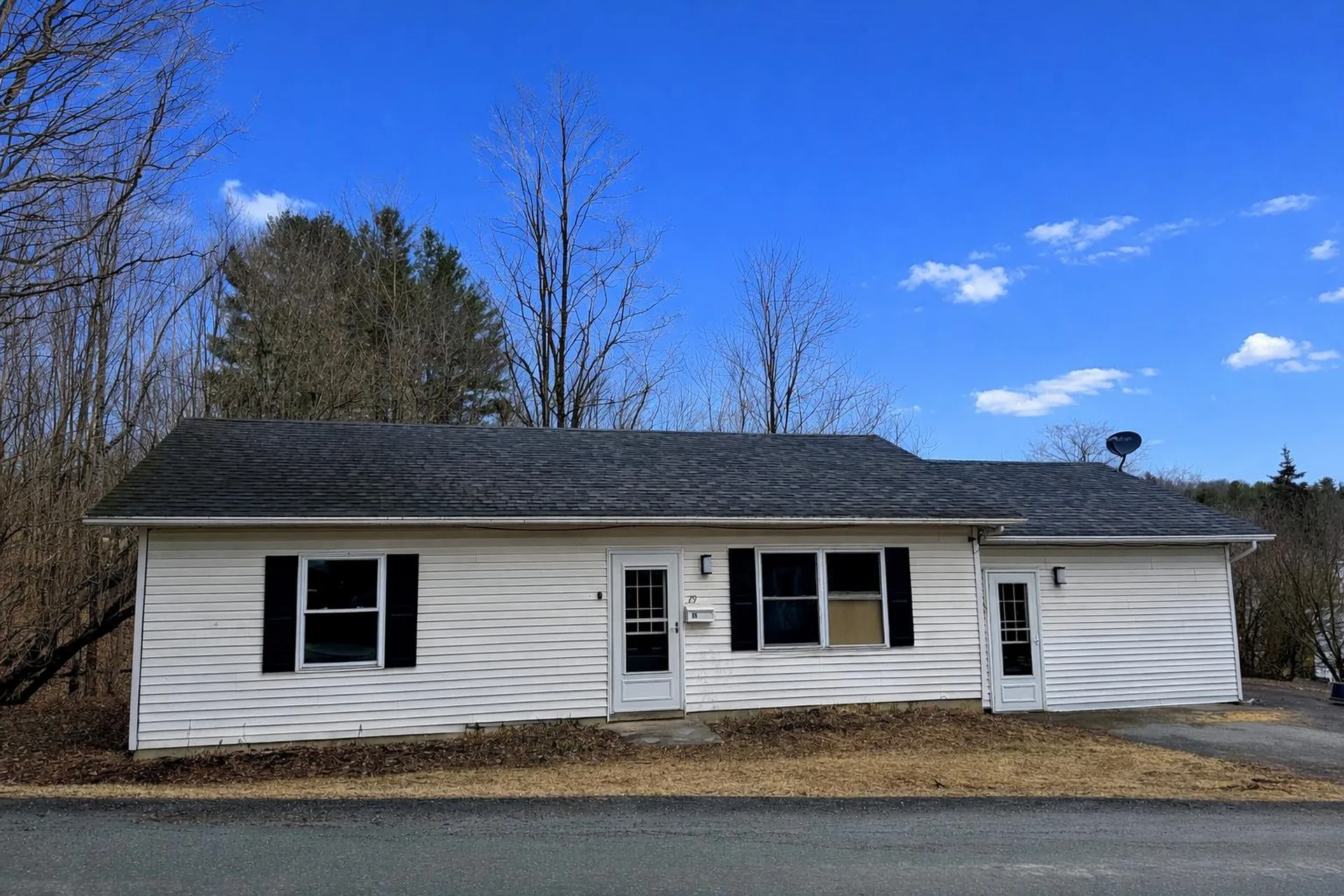 29 Cross Street Newport City VT 05855