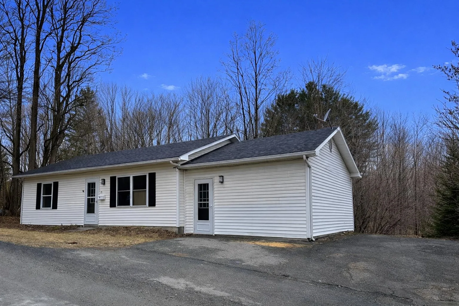 29 Cross Street Newport City VT 05855