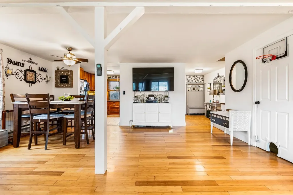 15 Pendleton Lane Londonderry NH 03053