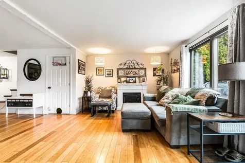 15 Pendleton Lane Londonderry NH 03053