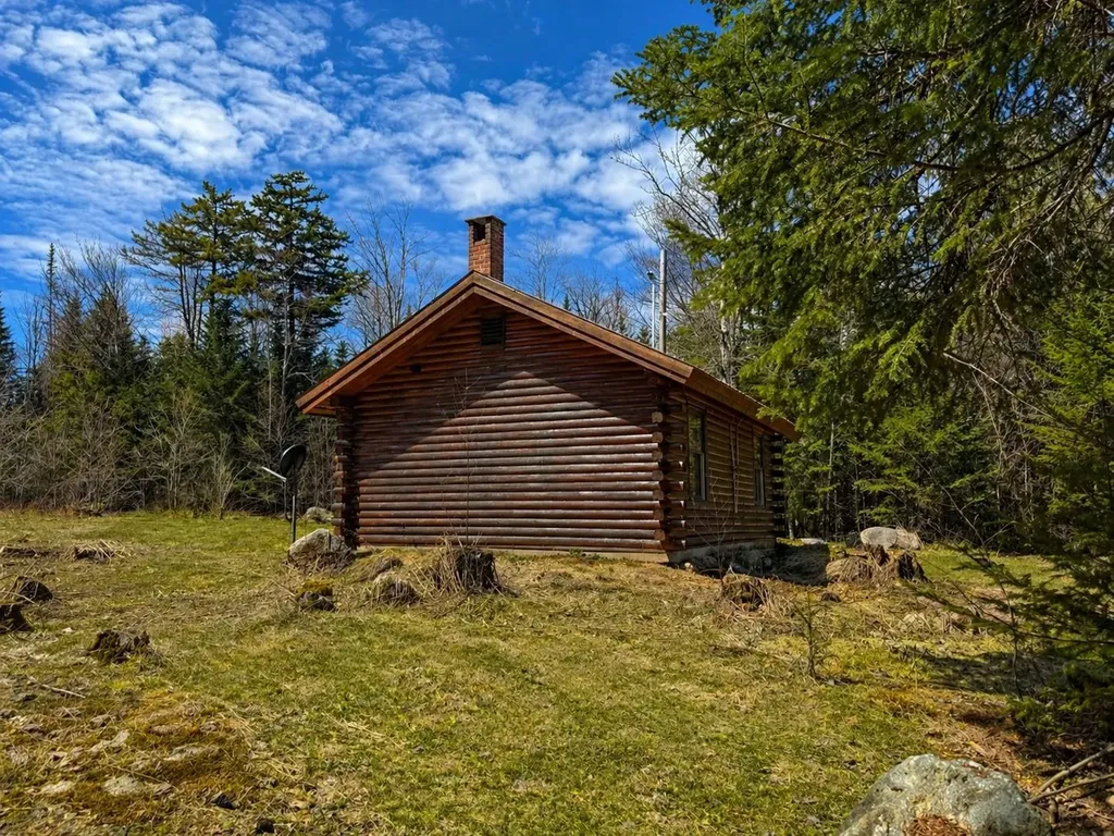 975 Newark Pond Road Newark VT 05871