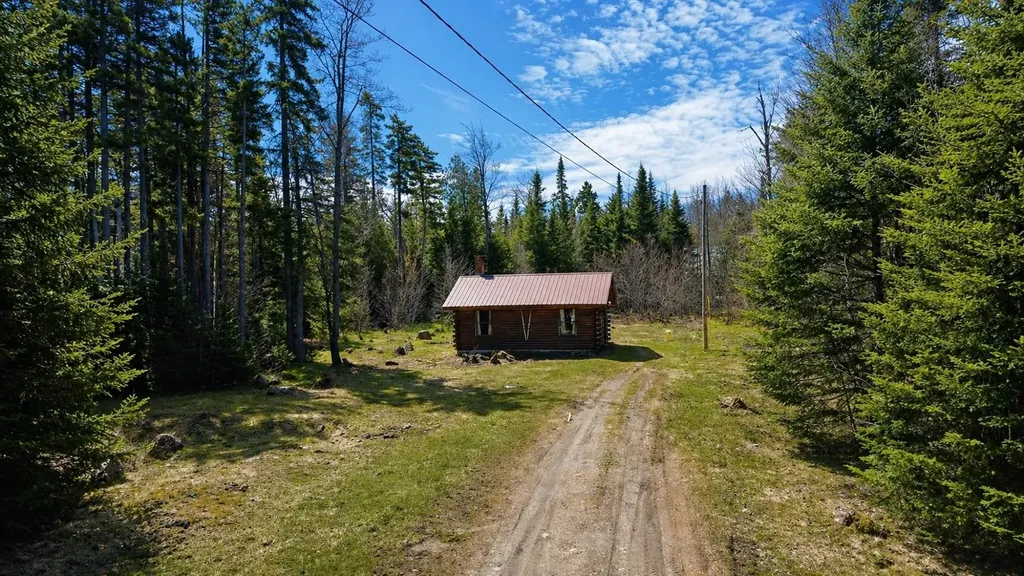 975 Newark Pond Road Newark VT 05871