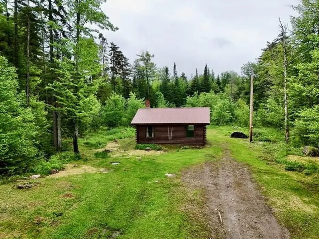 975 Newark Pond Road Newark VT 05871