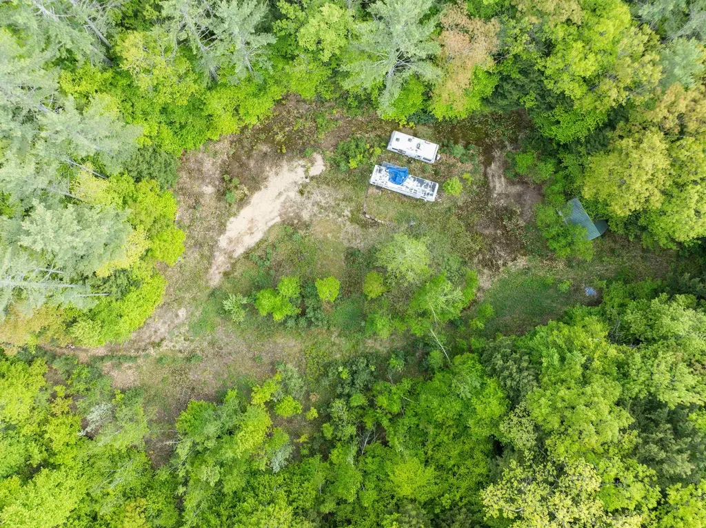 1482 River Road Bridgewater NH 03222