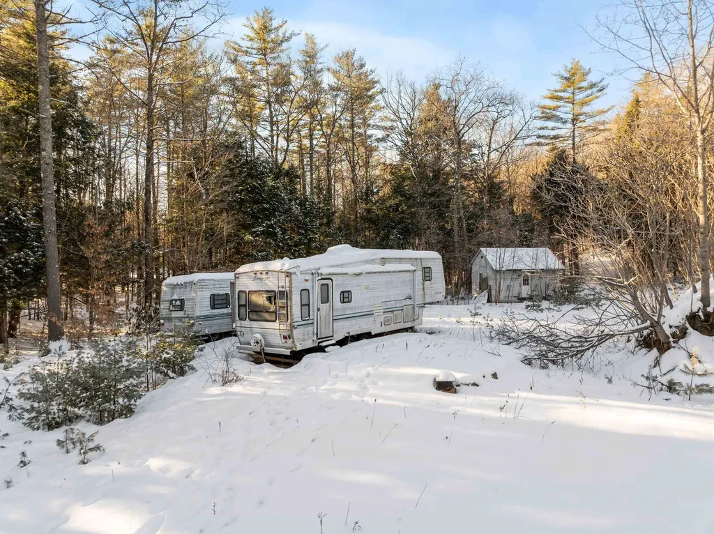 1482 River Road Bridgewater NH 03222