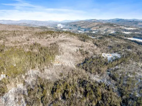 1482 River Road Bridgewater NH 03222