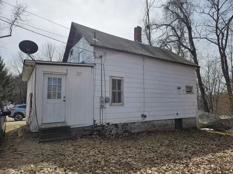 32 Charles Street Keene NH 03431