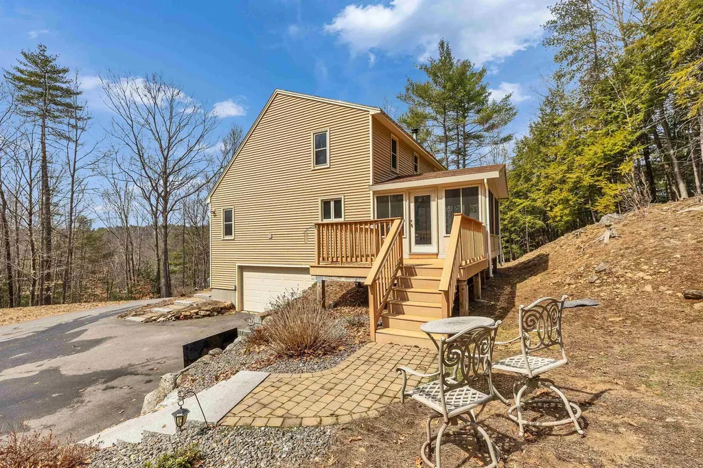 14 Greenwood Road Weare NH 03281