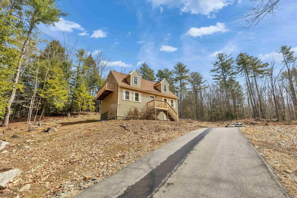 14 Greenwood Road Weare NH 03281