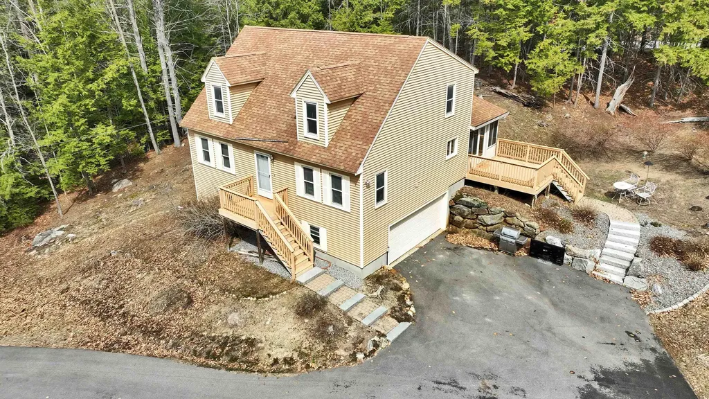 14 Greenwood Road Weare NH 03281