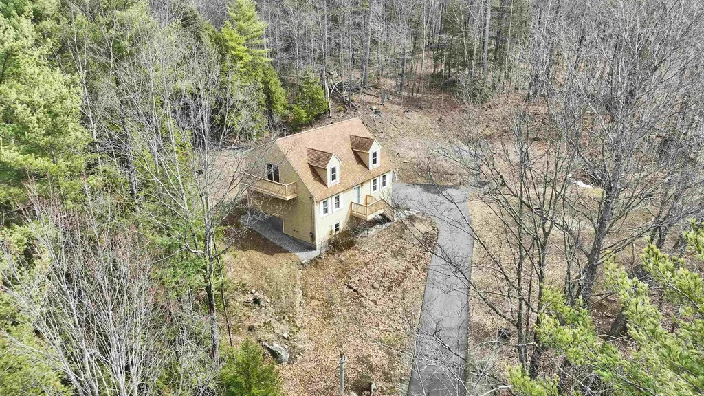 14 Greenwood Road Weare NH 03281