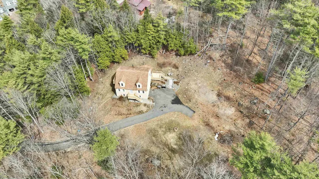 14 Greenwood Road Weare NH 03281