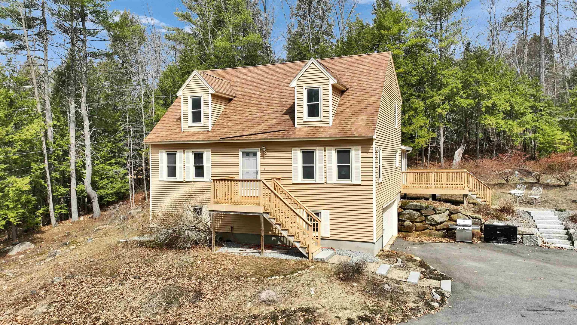 14 Greenwood Road Weare NH 03281
