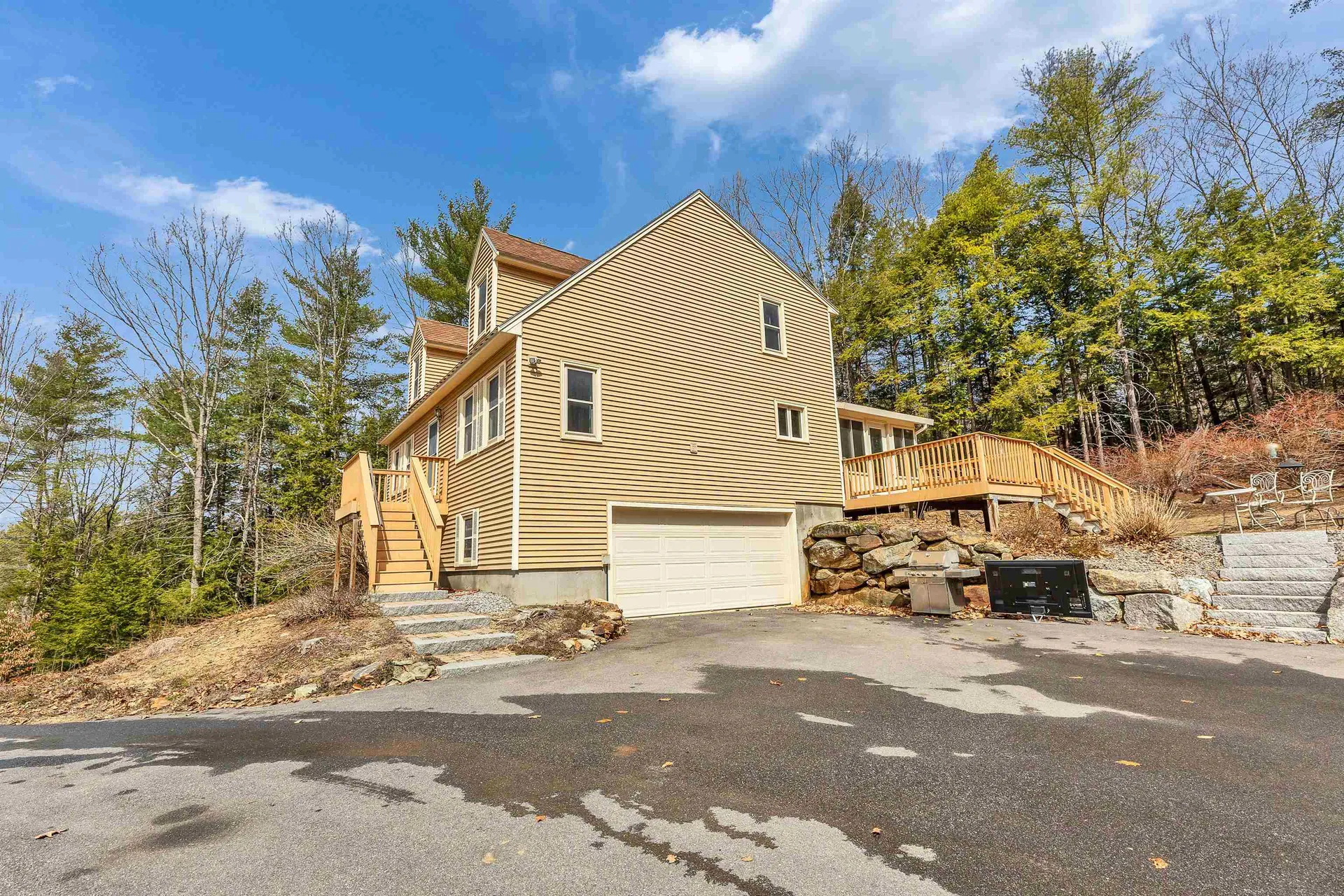 14 Greenwood Road Weare NH 03281