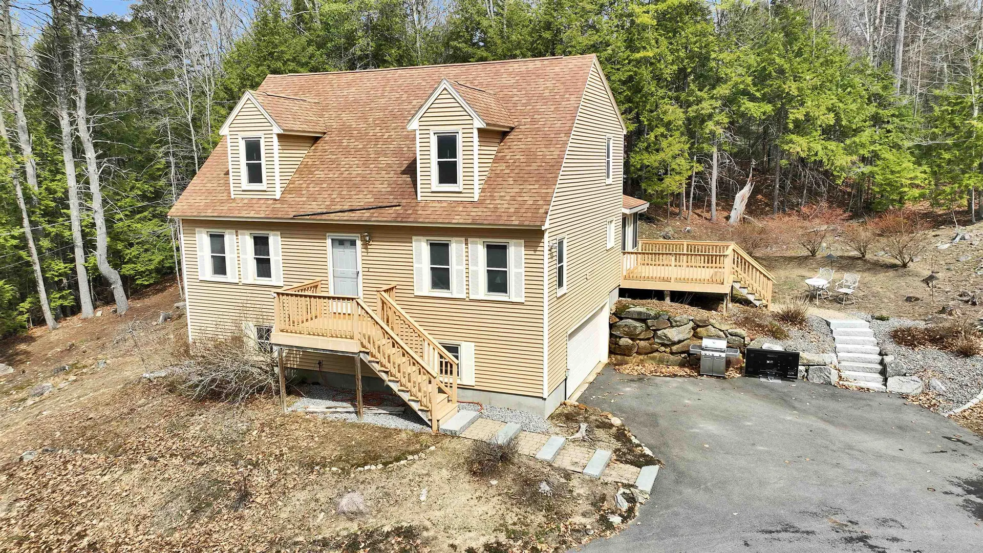 14 Greenwood Road Weare NH 03281