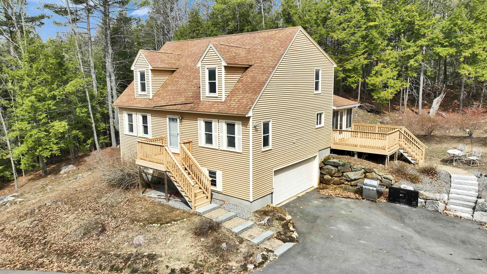 14 Greenwood Road Weare NH 03281