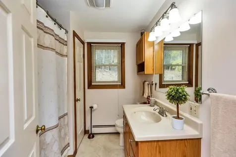 14 Greenwood Road Weare NH 03281
