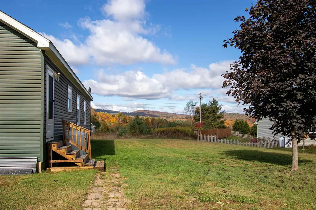16 Deer Creek Lane St. Johnsbury VT 05819