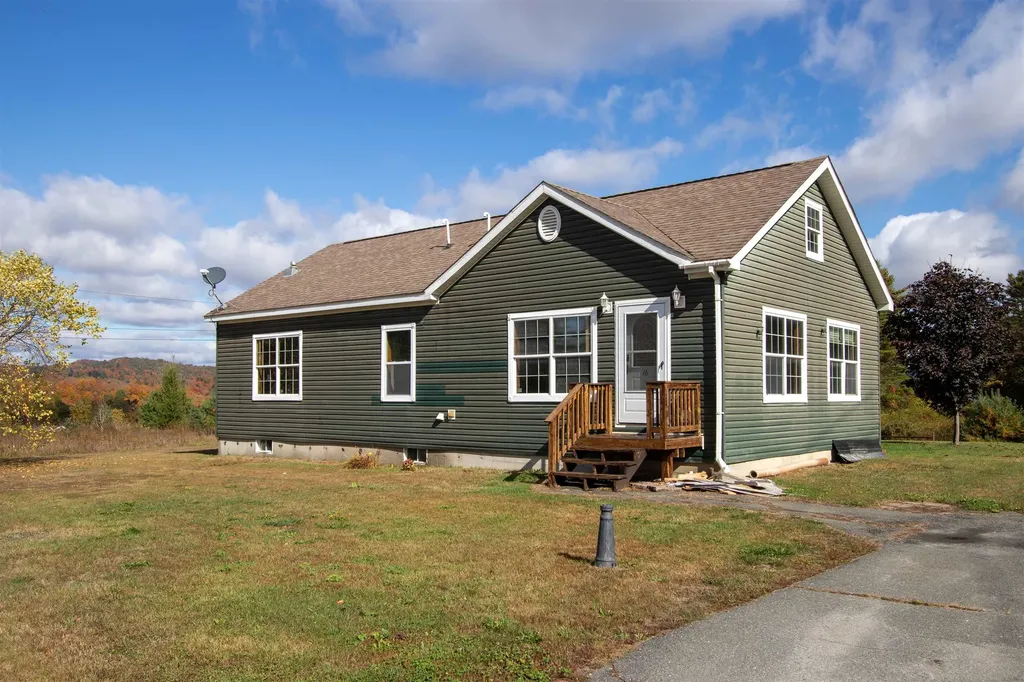 16 Deer Creek Lane St. Johnsbury VT 05819