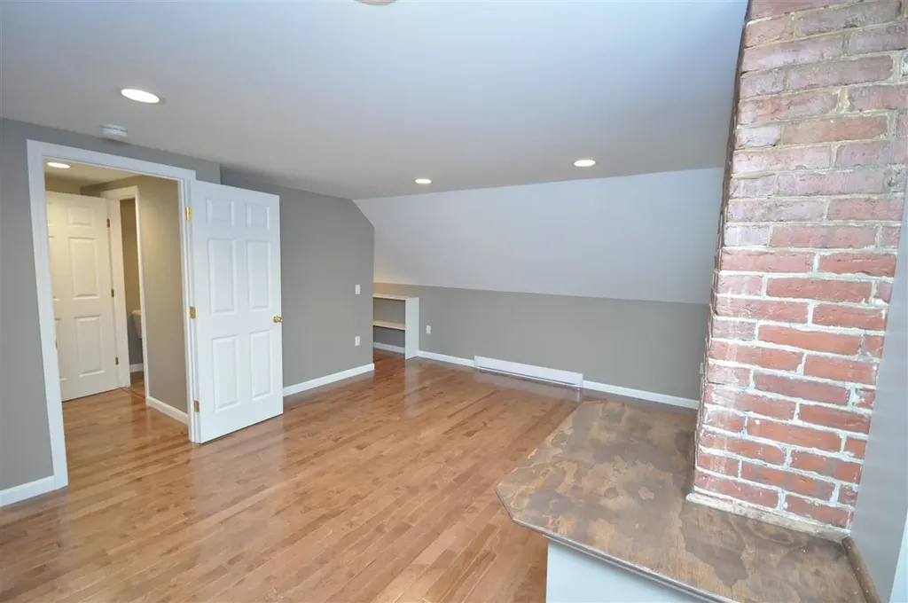 16 Central Street Bristol NH 03222