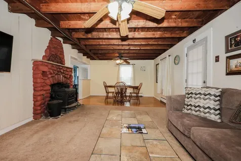 6 Milford Street Amherst NH 03031