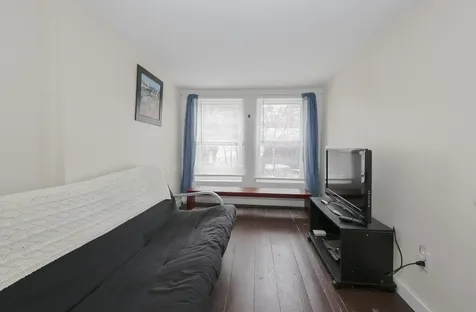 6 Milford Street Amherst NH 03031