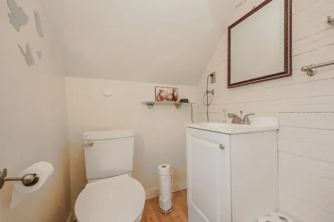 6 Milford Street Amherst NH 03031