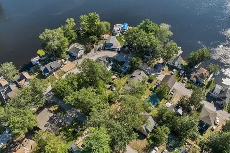 6 Milford Street Amherst NH 03031