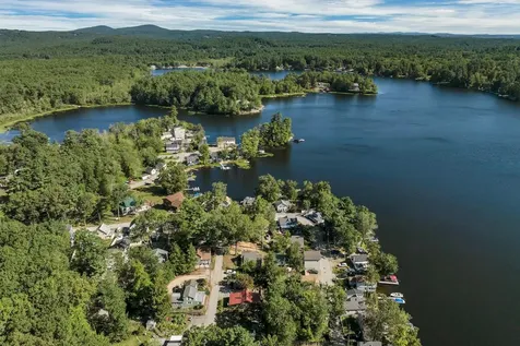 6 Milford Street Amherst NH 03031