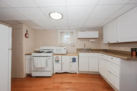 6 Milford Street Amherst NH 03031