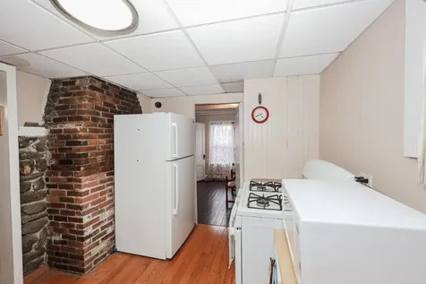 6 Milford Street Amherst NH 03031