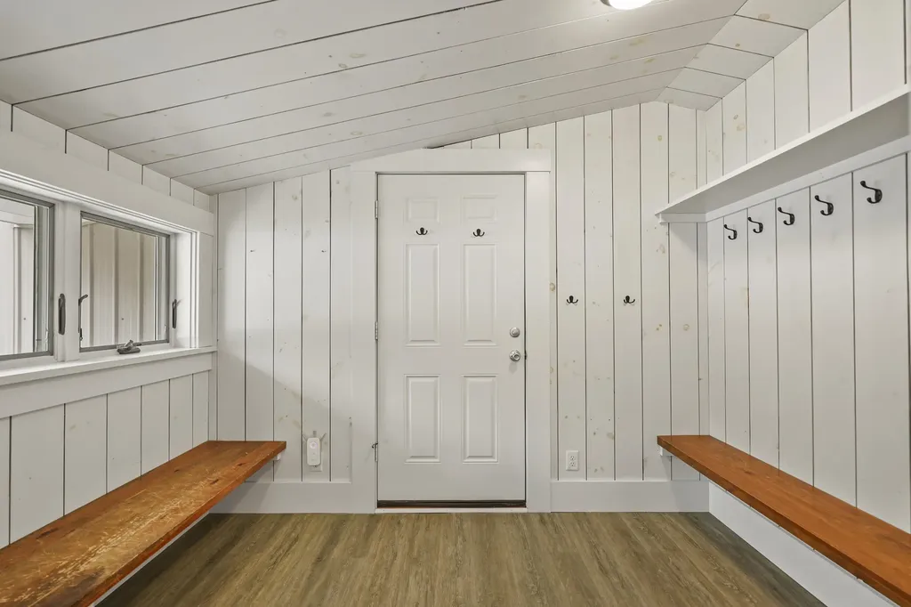 43 Bergblume Circle Stamford VT 05352