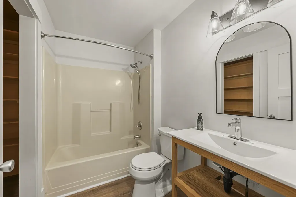 43 Bergblume Circle Stamford VT 05352