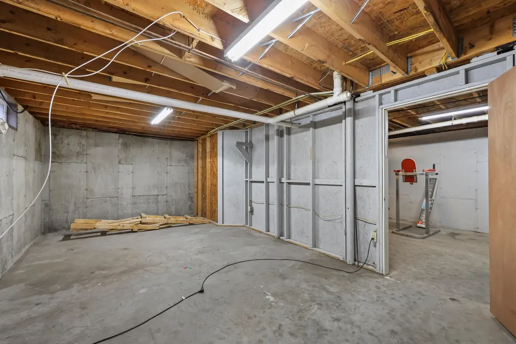 43 Bergblume Circle Stamford VT 05352