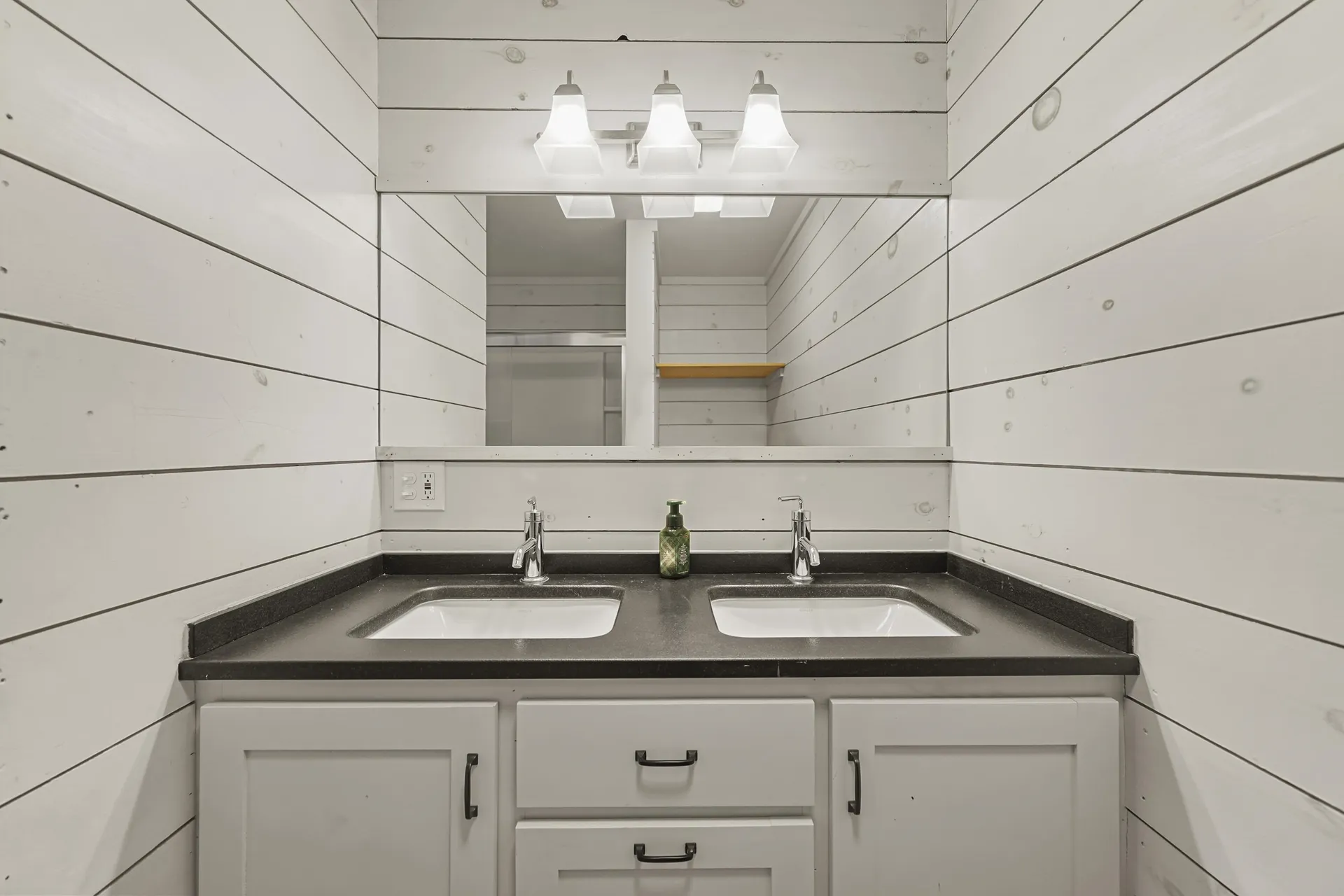 43 Bergblume Circle Stamford VT 05352