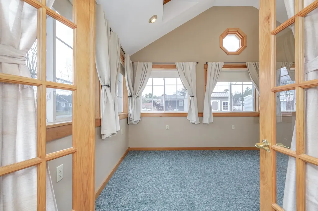 21 Hobart Street Concord NH 03303