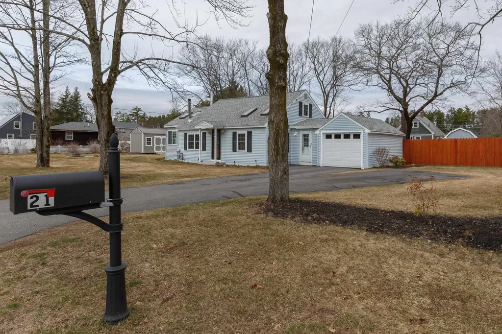 21 Hobart Street Concord NH 03303