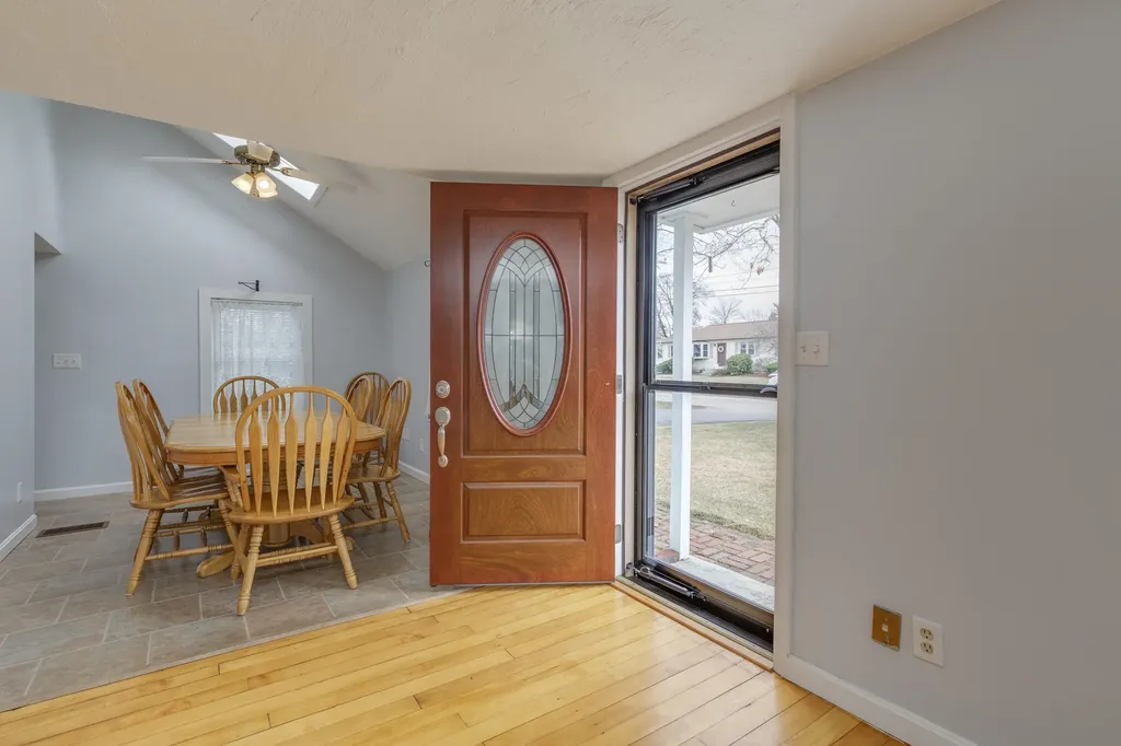 21 Hobart Street Concord NH 03303