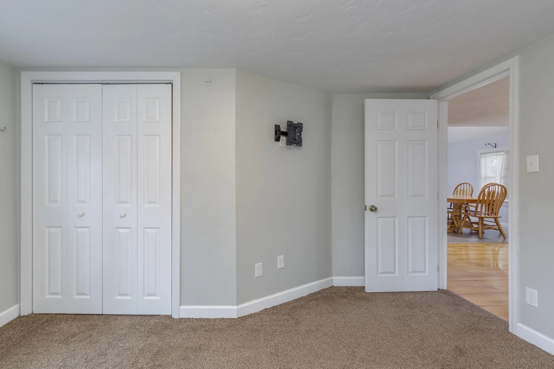 21 Hobart Street Concord NH 03303