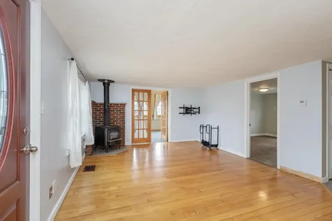 21 Hobart Street Concord NH 03303