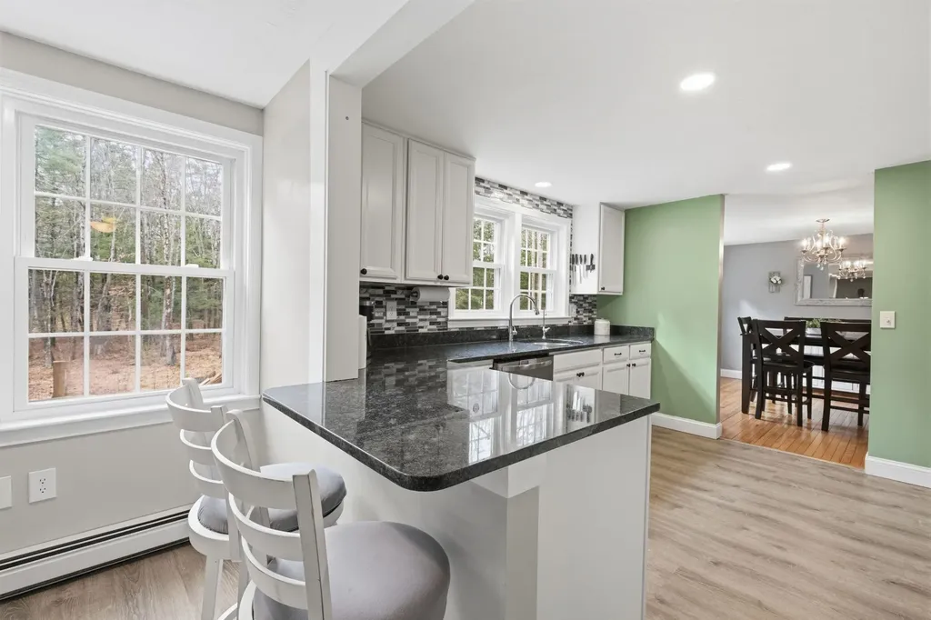 4 Cedar Lane Bow NH 03304