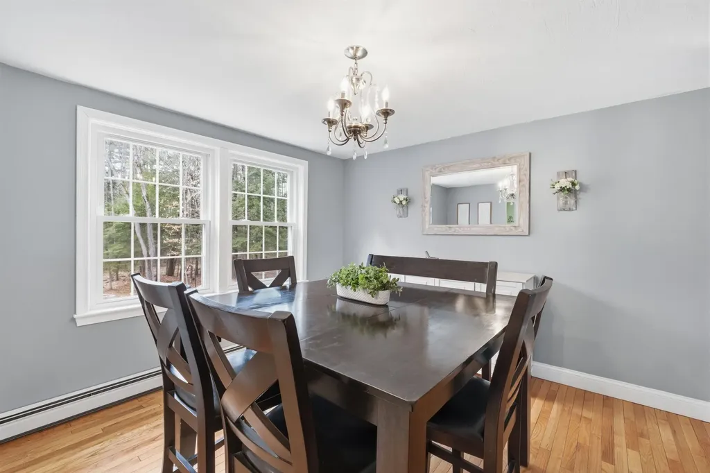 4 Cedar Lane Bow NH 03304