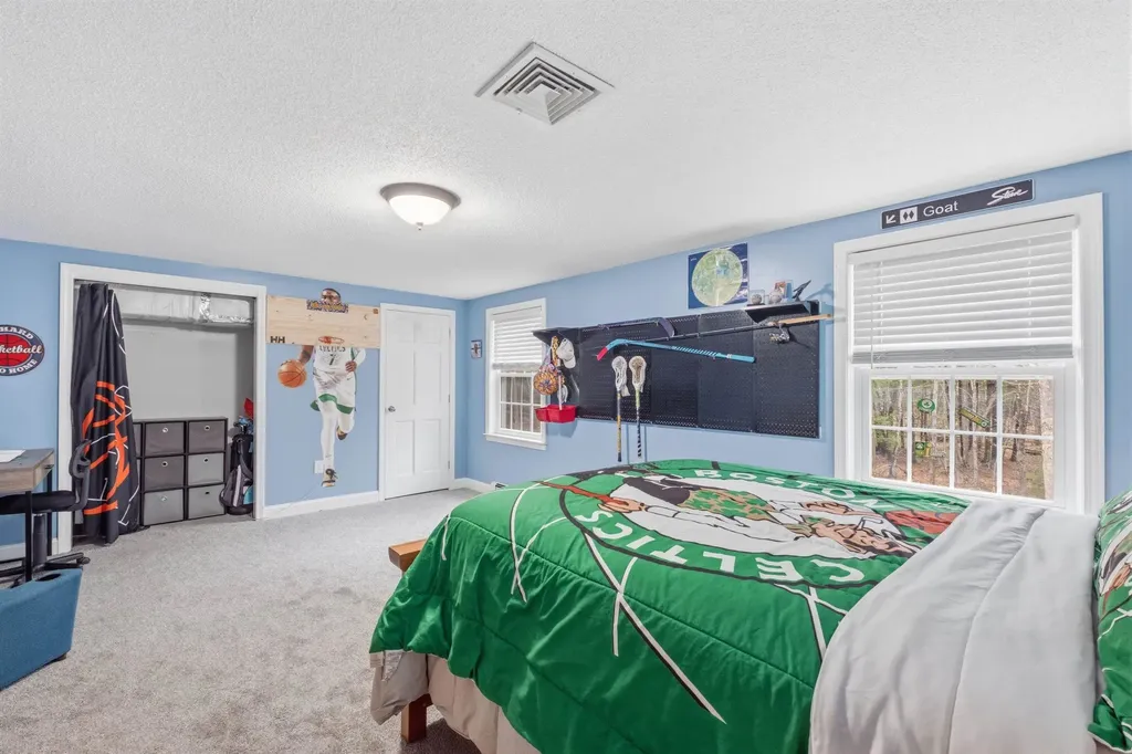 4 Cedar Lane Bow NH 03304