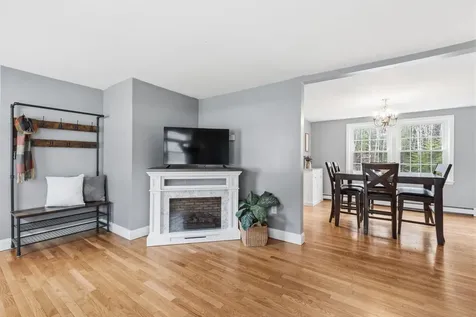 4 Cedar Lane Bow NH 03304