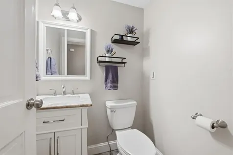 4 Cedar Lane Bow NH 03304