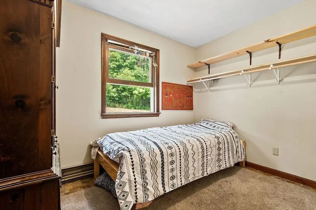 23 Fletcher Road Newport NH 03773