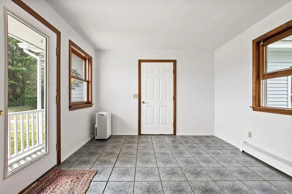 23 Fletcher Road Newport NH 03773